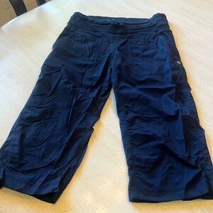 Capri length, Lululemon studio, dance pants.